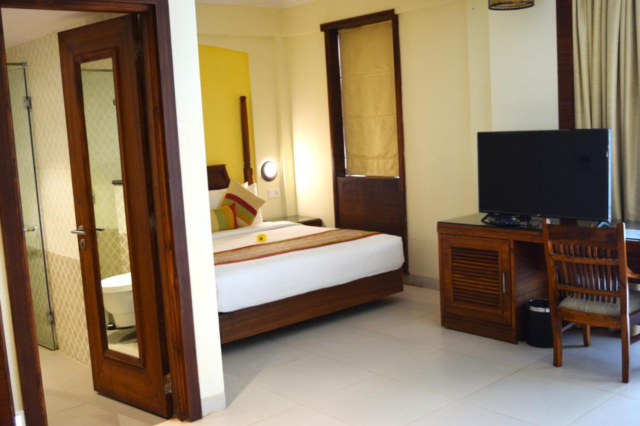 Sea Breeze Max Resort & Spa Madgaon Exterior photo