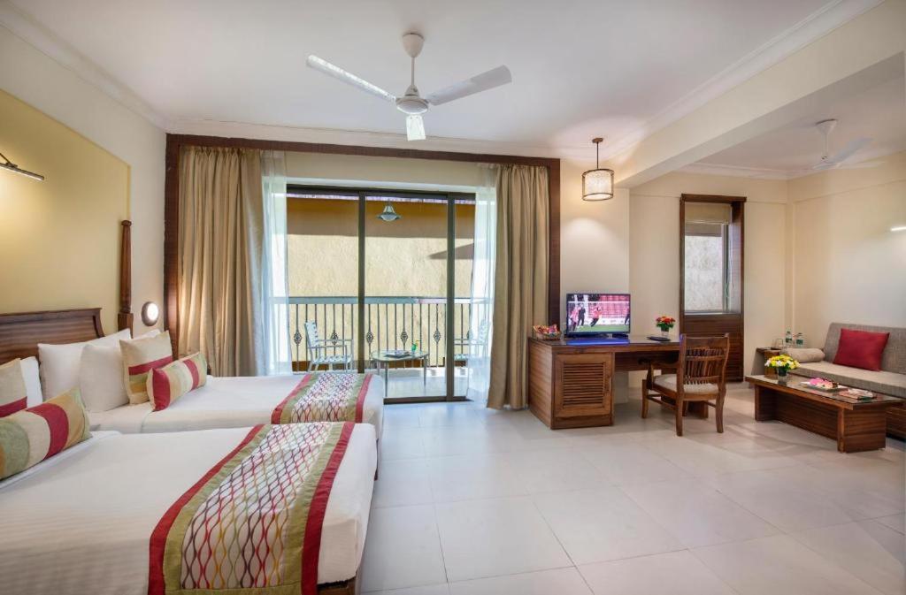 Sea Breeze Max Resort & Spa Madgaon Exterior photo