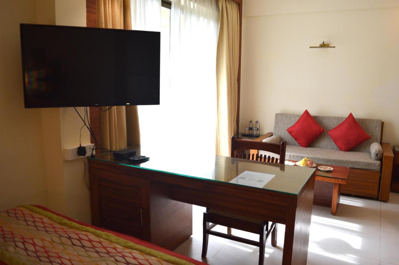 Sea Breeze Max Resort & Spa Madgaon Exterior photo