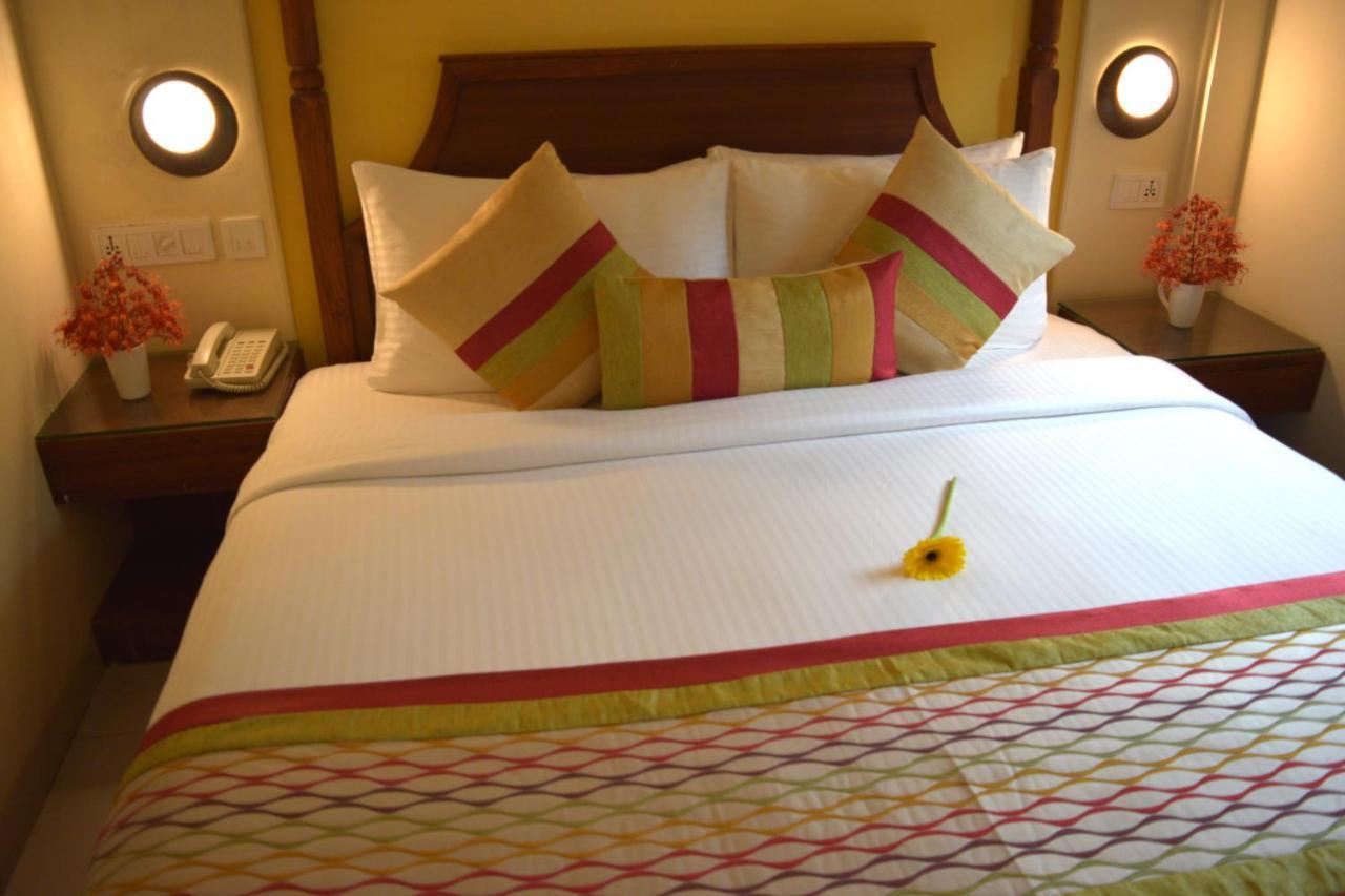 Sea Breeze Max Resort & Spa Madgaon Exterior photo