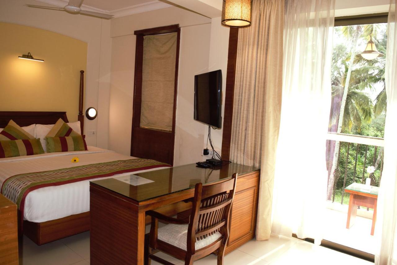 Sea Breeze Max Resort & Spa Madgaon Exterior photo